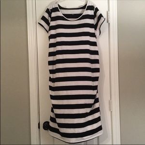EUC maternity dress